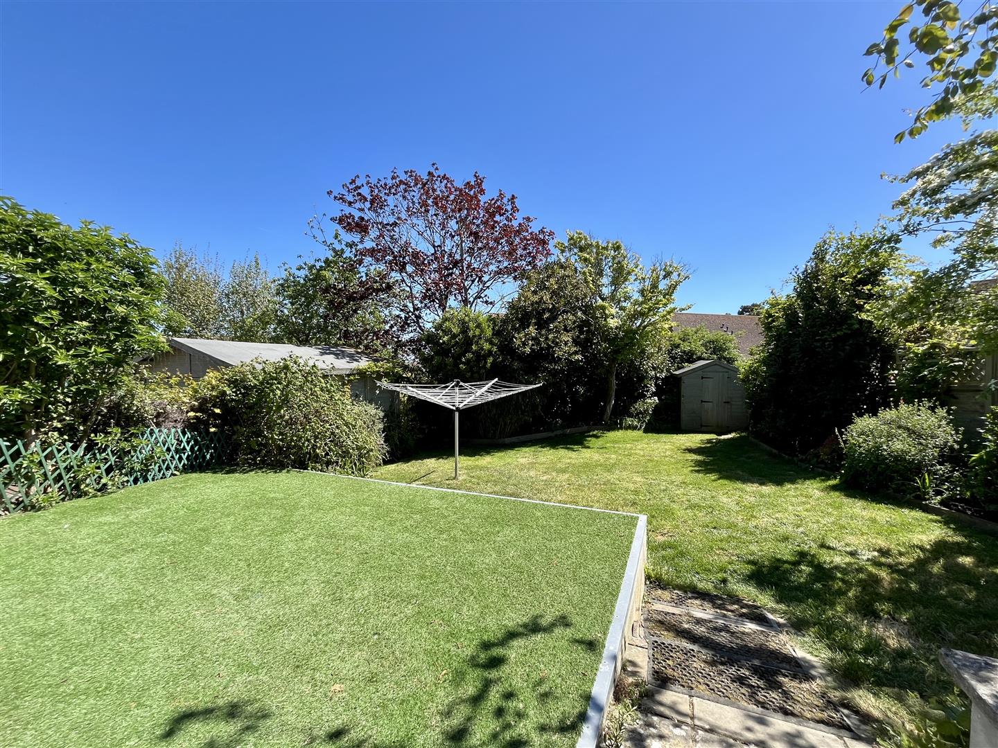 Meadow Way, Fairlight